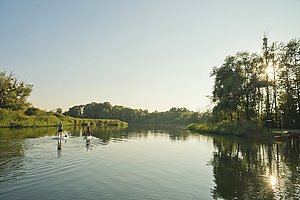 SUP-Tour in den Sonnenuntergang Foto: C. Drühl