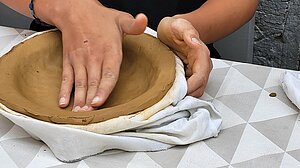 Töpfern wie im Mittelalter (© Meike Jezmann)